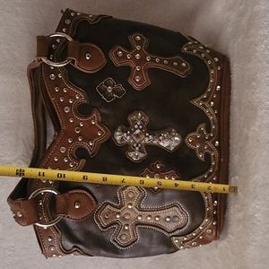 A gently used Montana West  Purse.